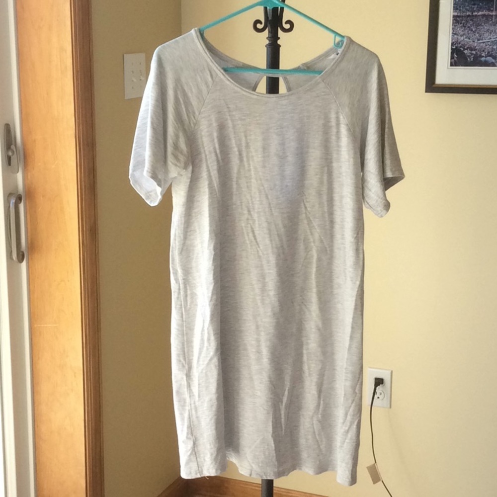 BB Dakota Shae Keyhole Back Gray Knit Dress  - S